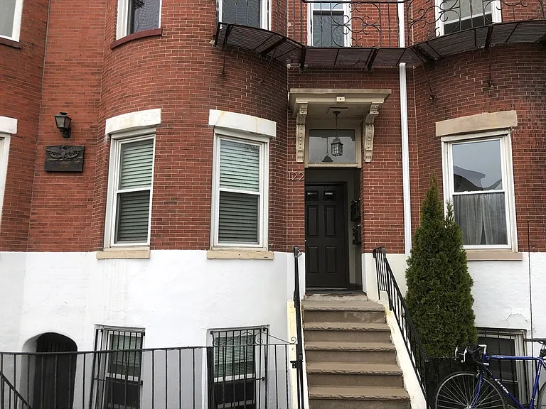 122 London St #2 — Photo 6