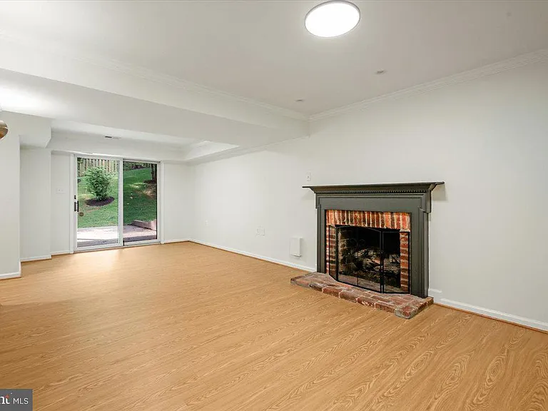 1710 Chesterford Way — Photo 45
