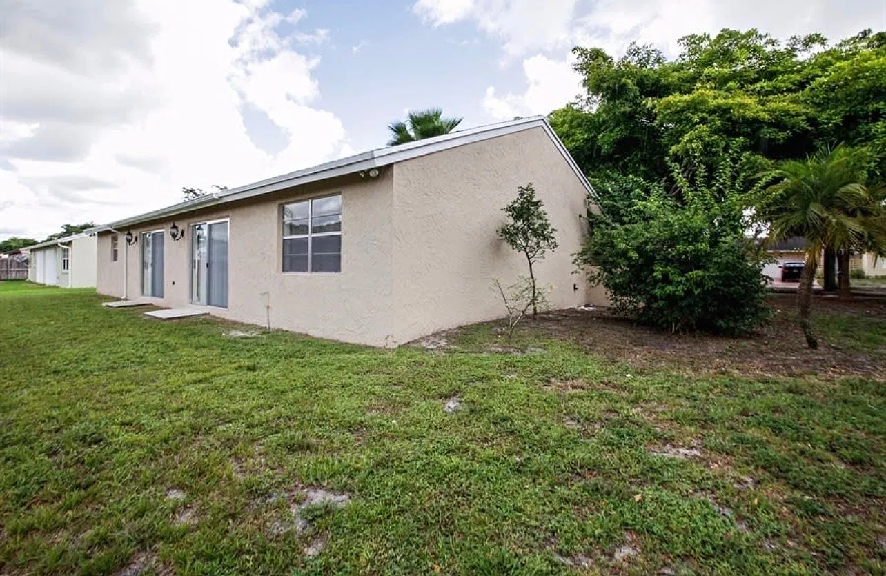 3 bed, 1760 sqft, $2,700 — Photo 1