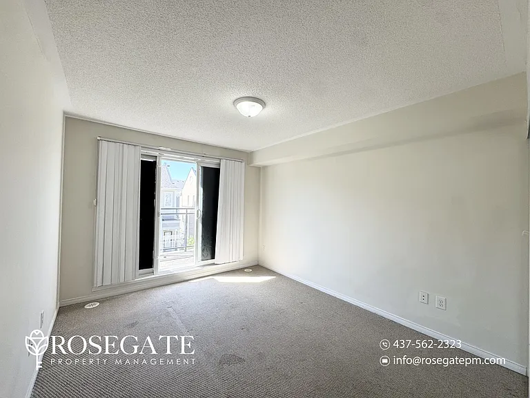60 Fairwood Cir #130 — Photo 13