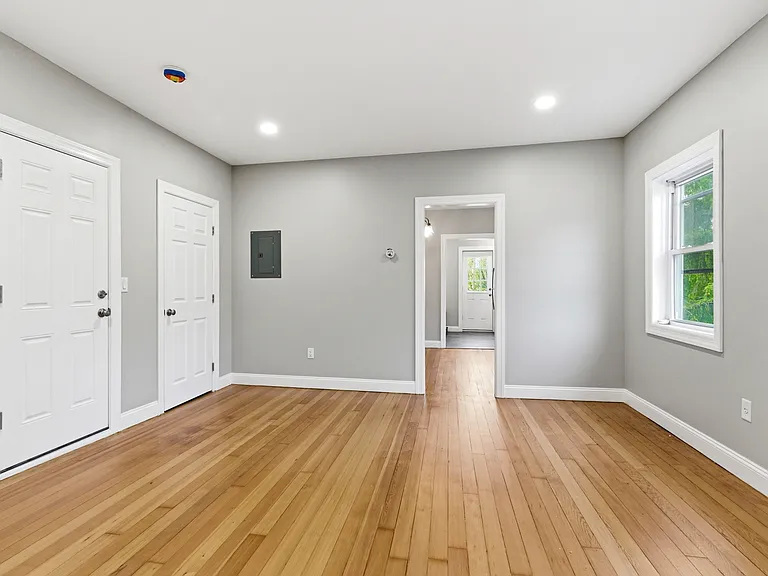 9 Main St #1A — Photo 11