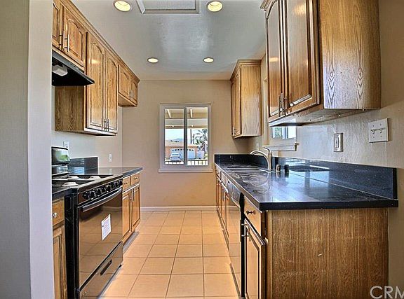 5th image of 15309 Flagstaff St