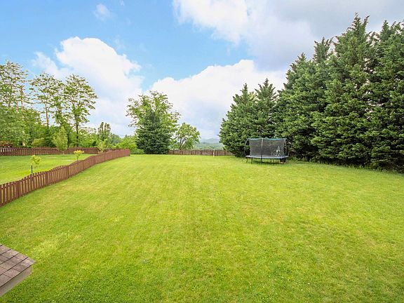 5th image of 6003 Chagall Dr
