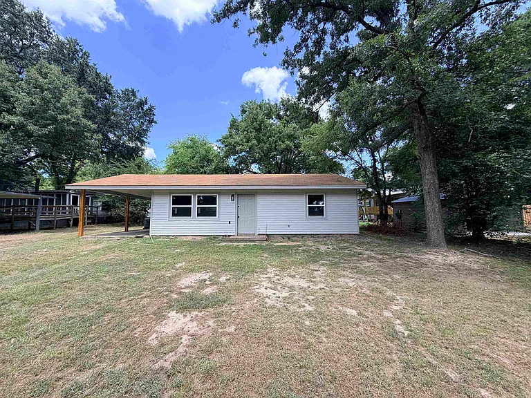 2941 Waterwood Dr — Photo 2