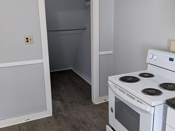 Doorway from kitchen to living room