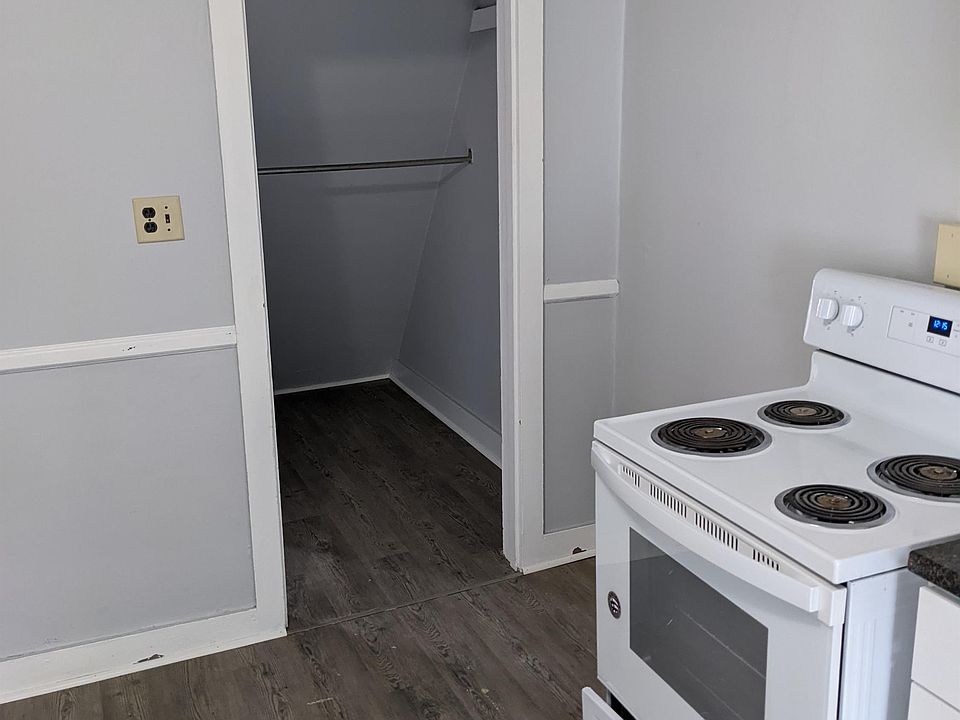 Doorway from kitchen to living room