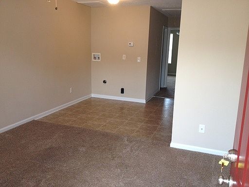 5th image of 1738 Hanover St APT 1611