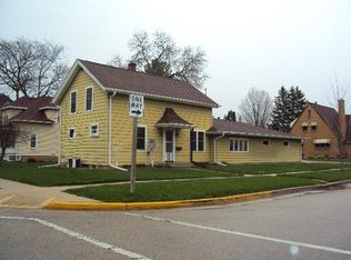 704 E Walnut St, Horicon, WI 53032