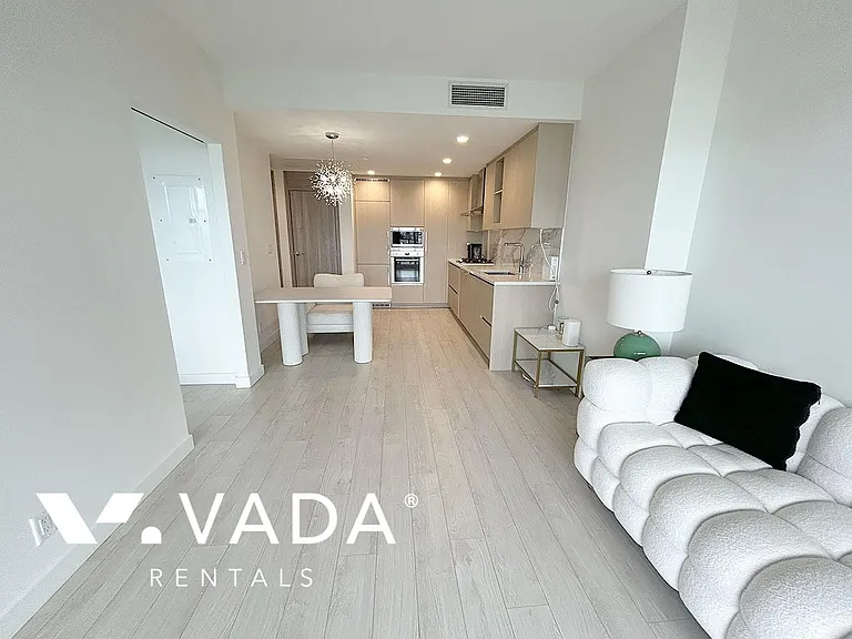 4890 Lougheed Hwy #601 — Photo 4
