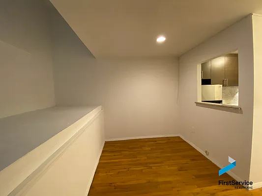 Rented by FirstService Realty (legacy) | media 8