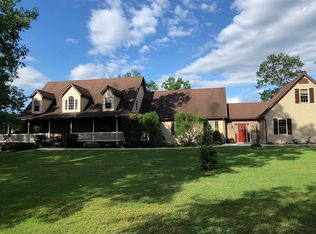 714 Forest Glen Dr, Moorefield, WV 26836