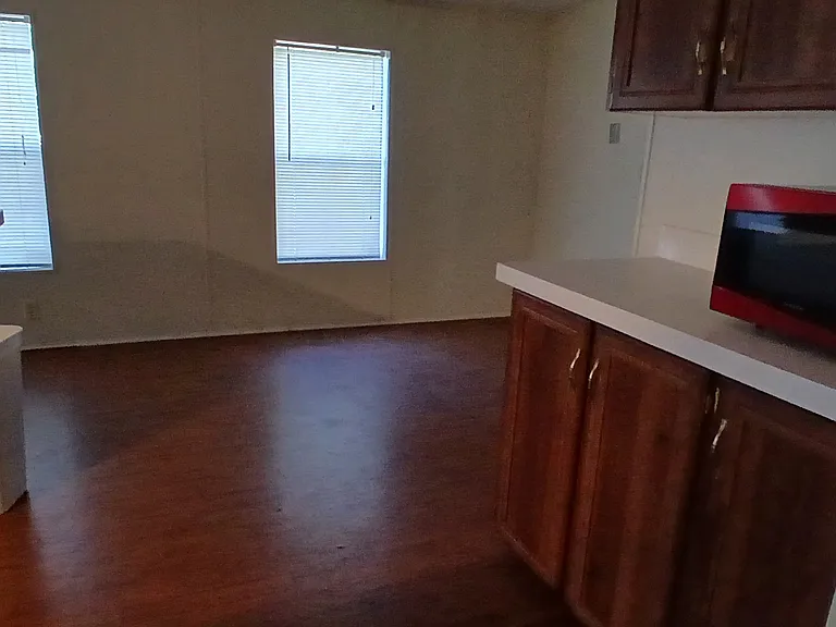 3311 Thunder Rd — Photo 3