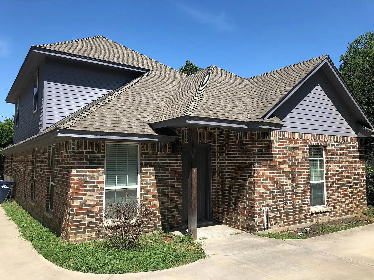 3 bed, 1198 sqft, $1,800 — Photo 2