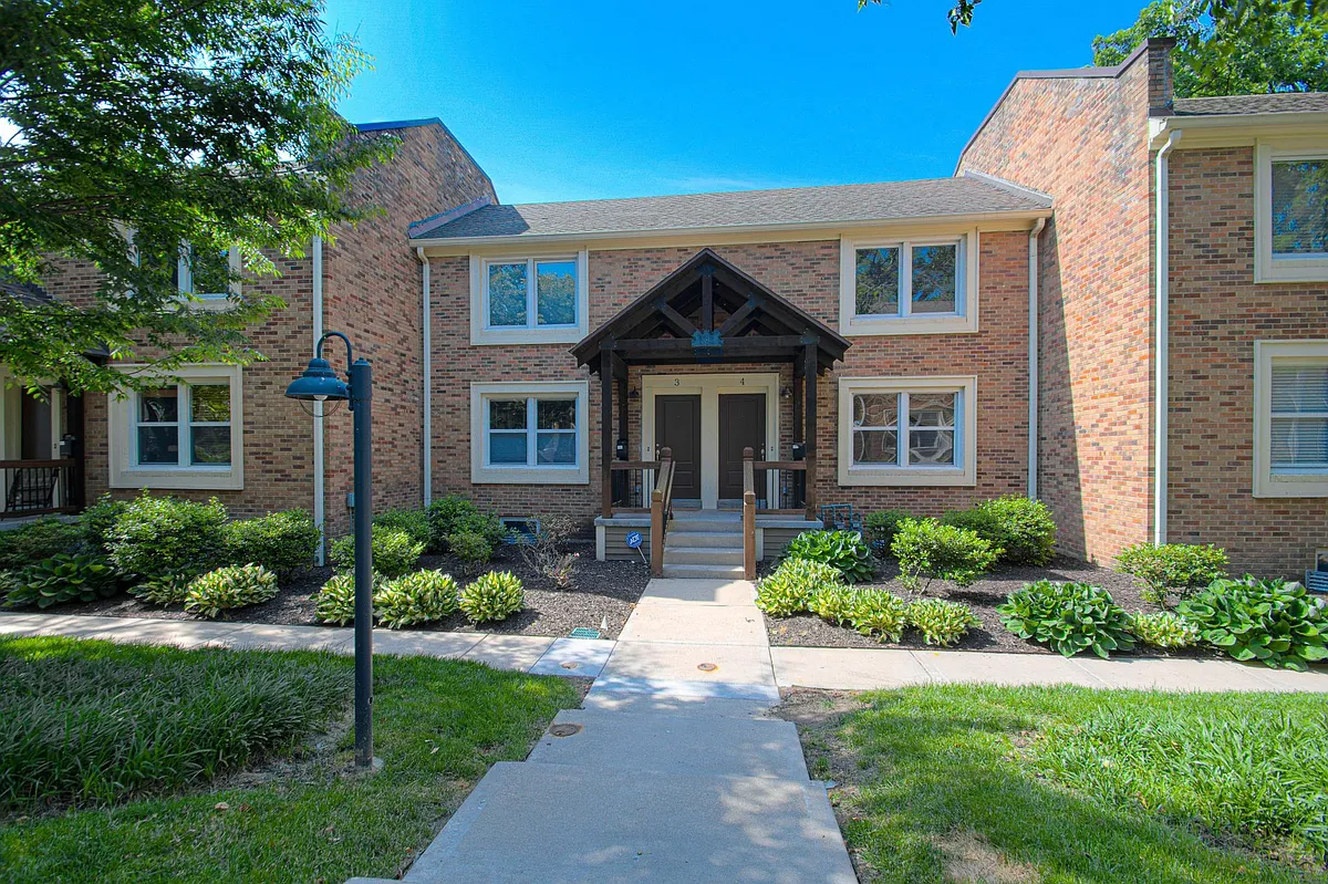 Building Photo - 4536 Jefferson St #4