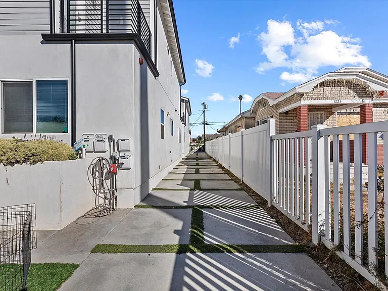 Browning Blvd — Photo 33