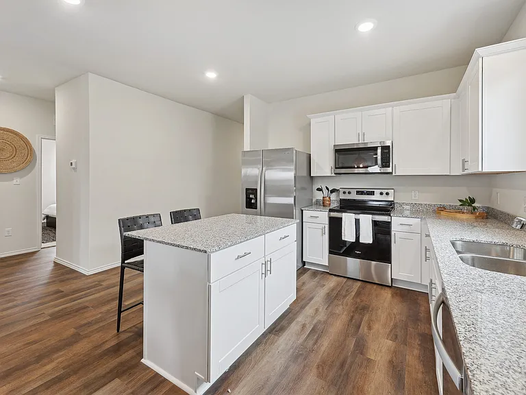 Creekside Terrace — Photo 35