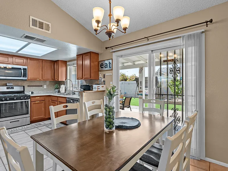 8742 W Meadowbrook Ave — Photo 14