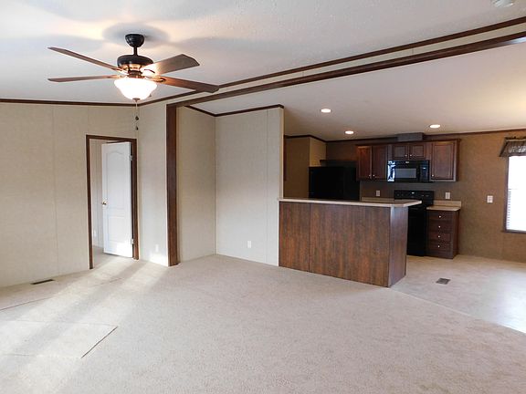 3rd image of 4709 S Maze Dr
