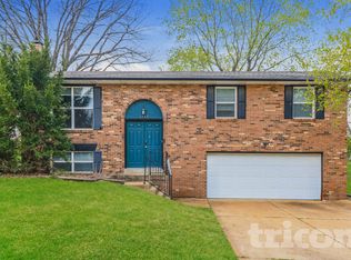 1563 Park Ridge Ln, Arnold, MO 63010