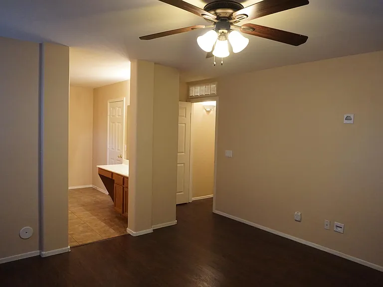 42263 W Oakland Dr — Photo 7