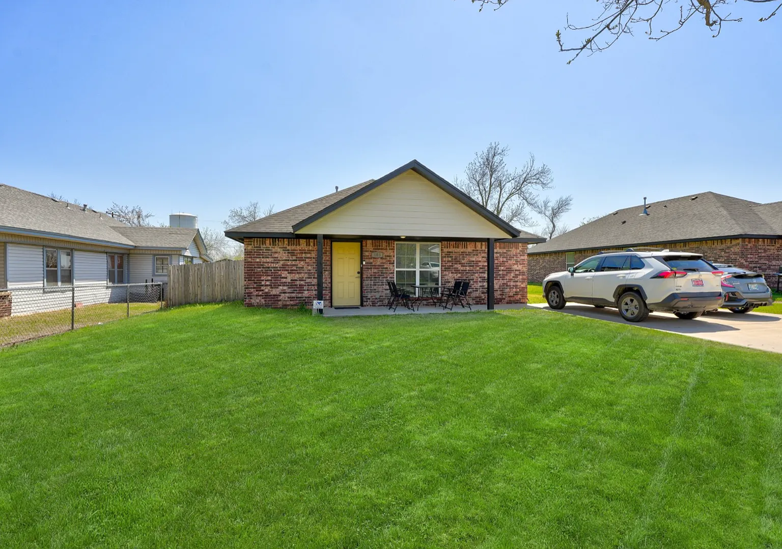 4 Bedroom, 4 Bathroom in Shawnee! — Photo 2