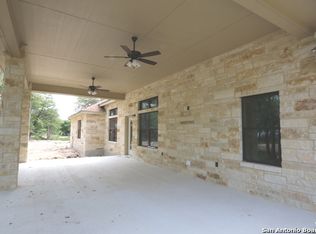 307 Hickory Run, La Vernia, TX 78121