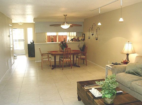 dining room into kitchen