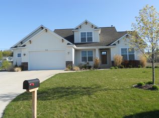 10159 Savannah Ct, Zeeland, MI 49464
