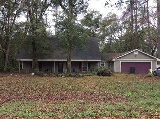 158 Marys Dr, Woodbine, GA 31569