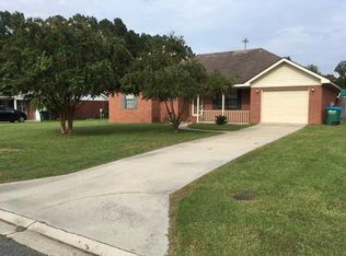 28 Lakeside Dr, Rincon, GA 31326