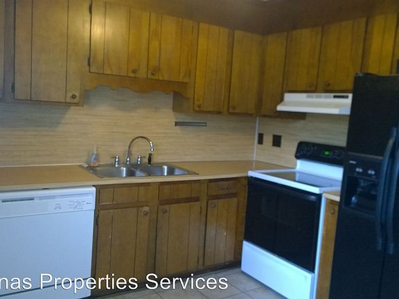 3rd image of 279-B S Herlong Ave