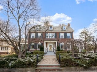 724 Commonwealth Ave, Newton, MA 02459