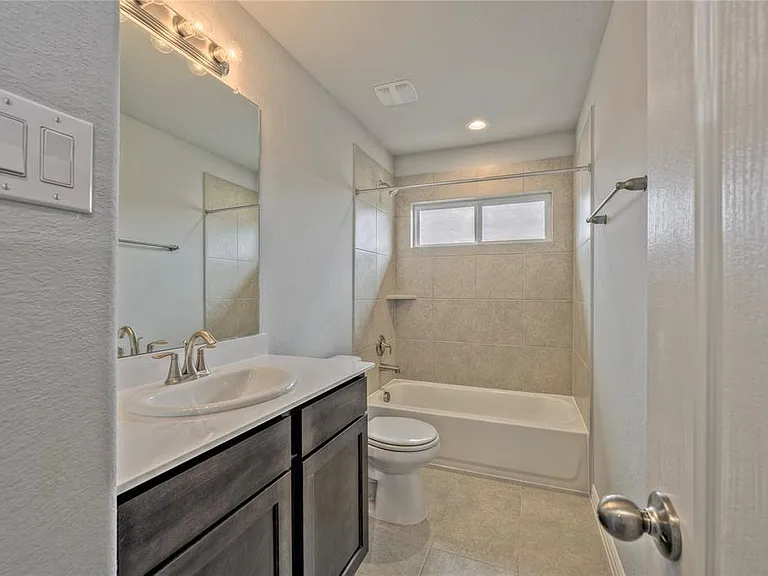 32962 Silver Meadow Way — Photo 14