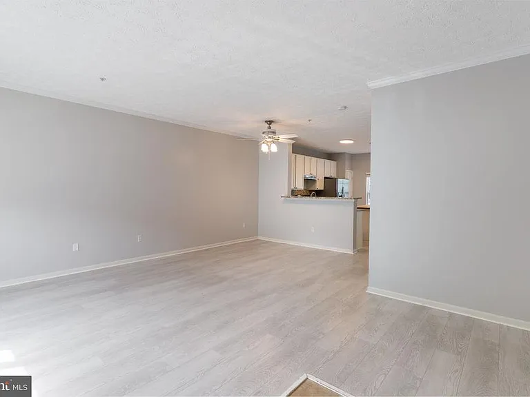 8212 Silverton Ct — Photo 5