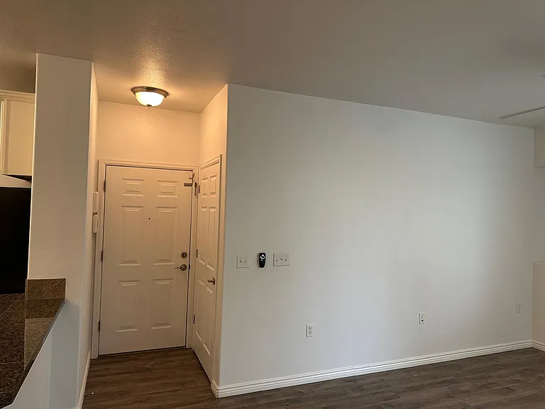 2672 S Cathay Way #103 — Photo 7