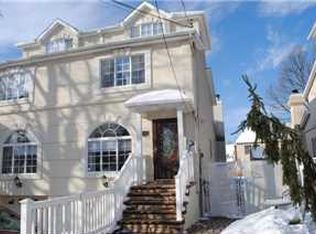 135 Shiel Ave, Staten Island, NY 10309