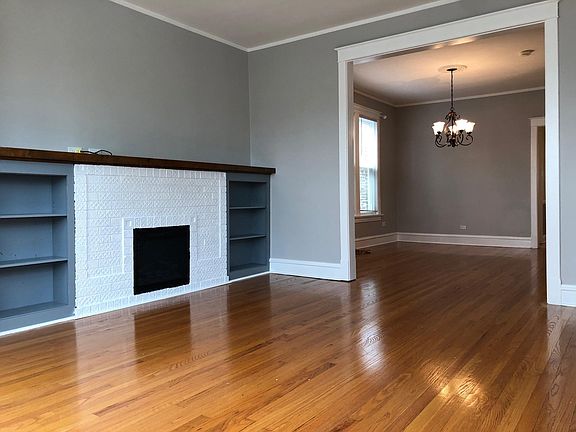 4th image of 4021 W Barry Ave #2