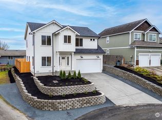 1212 Humphrey Ave W, Bremerton, WA 98312