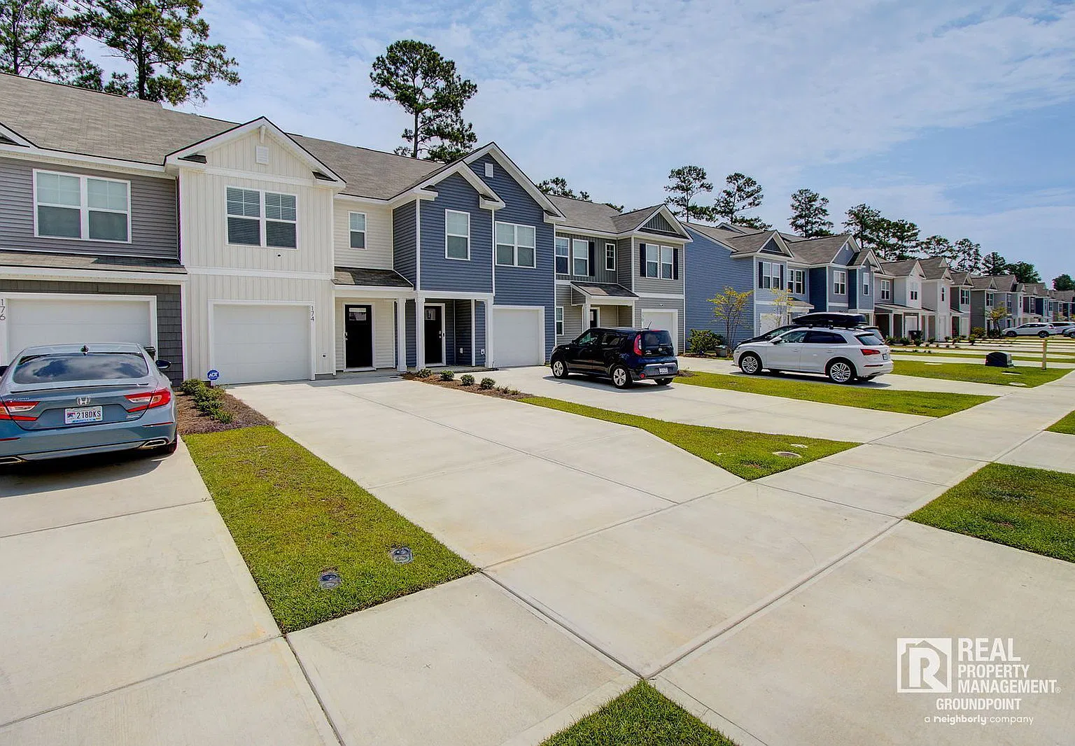 3 bed, 2.5 bath, 1473 sqft, $2,450 — Photo 2