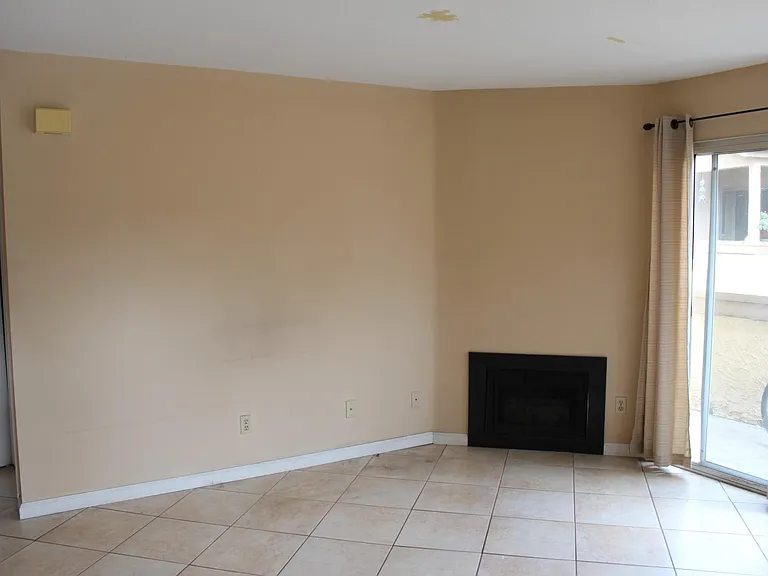 202 Woodland Pkwy #216 — Photo 6