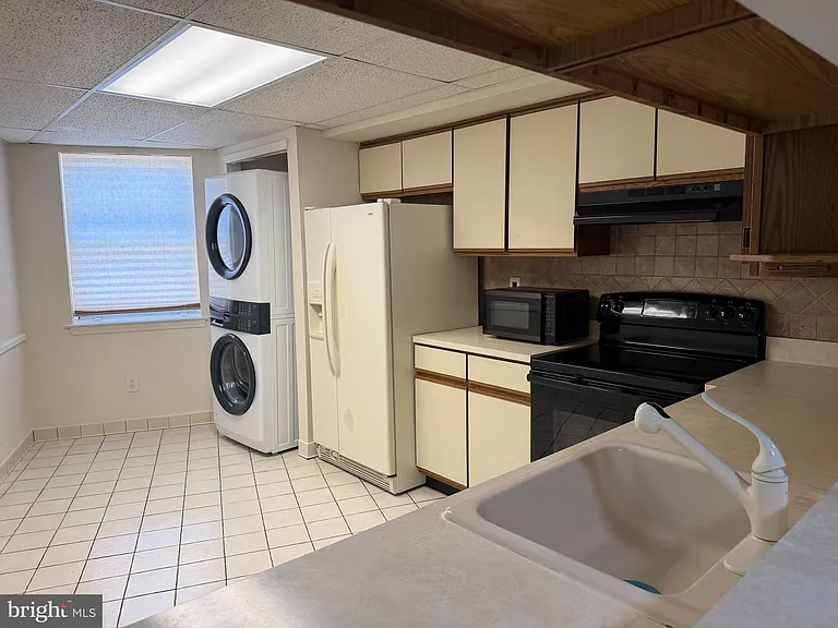 1714 Steamboat Sta — Photo 6