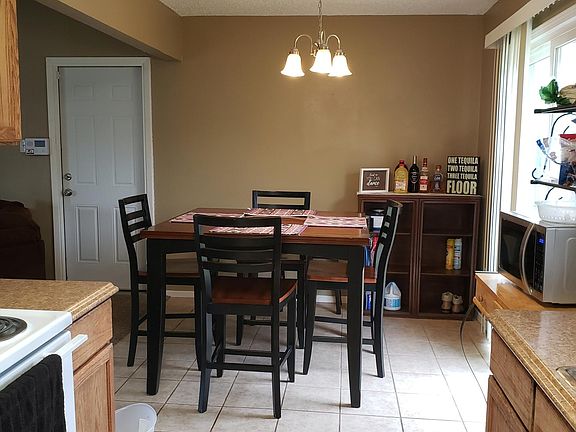 3rd image of 3649 Georgetown Dr