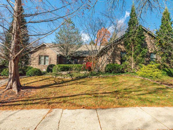 2928 S Olcott Blvd, Bloomington, IN 47401