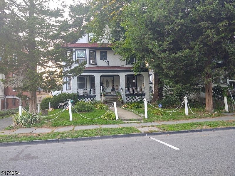 1st image of 127 S Burnet St