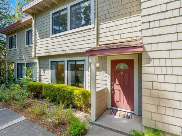 109 Albion Court, Novato, CA 94947