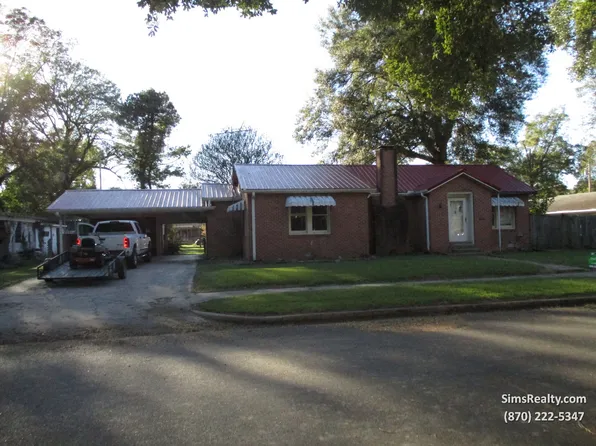 312 S Trotter St, Dermott, AR 71638