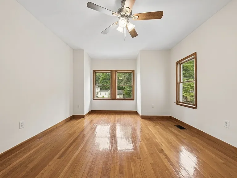 90 E Main St #2 — Photo 10