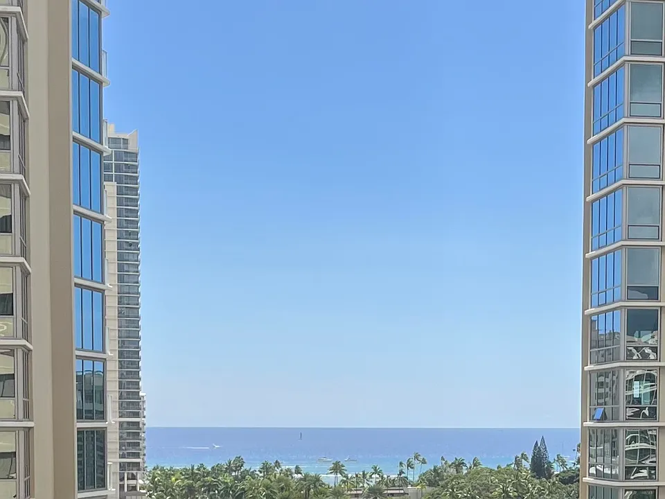 2140 Kuhio Ave #1205