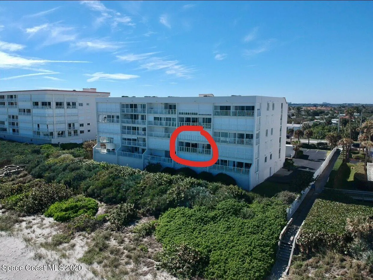 2 bed, 2.0 bath, 1400 sqft, $3,200 — Photo 3