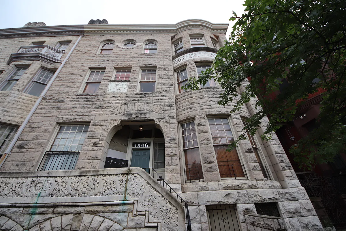 Building Photo - 1806 Eutaw Pl #BF